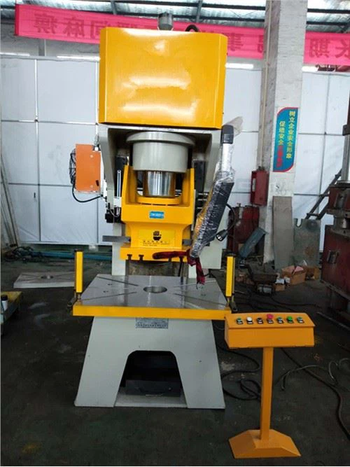 200T Hidraulična presa velike brzine